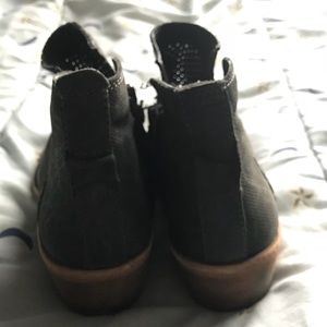 Dolce Vita Green Booties